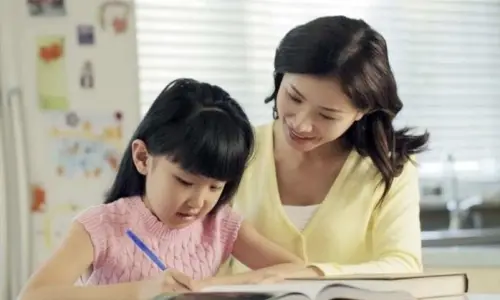Tôi phấn khởi vì con đạt điểm 8 môn Văn 'nhờ' ChatGPT